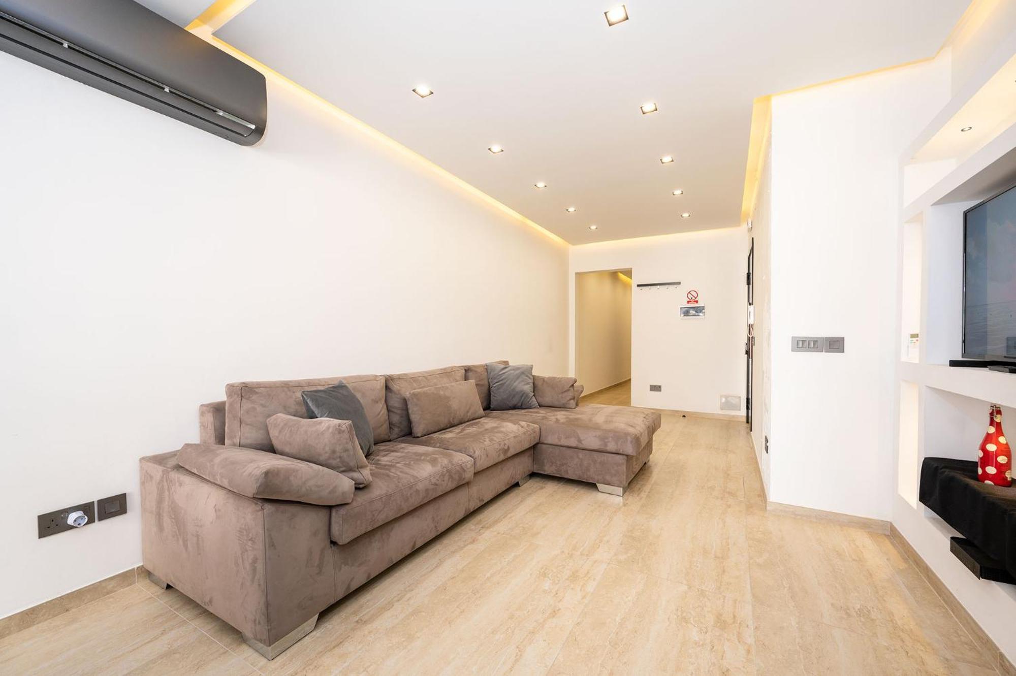 Modern 2 Bedroomed Apartment In Gzira Экстерьер фото