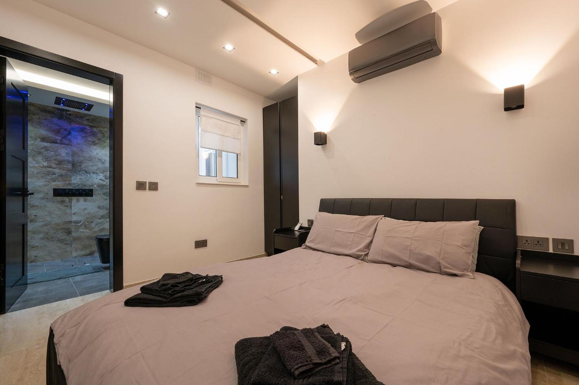 Modern 2 Bedroomed Apartment In Gzira Экстерьер фото